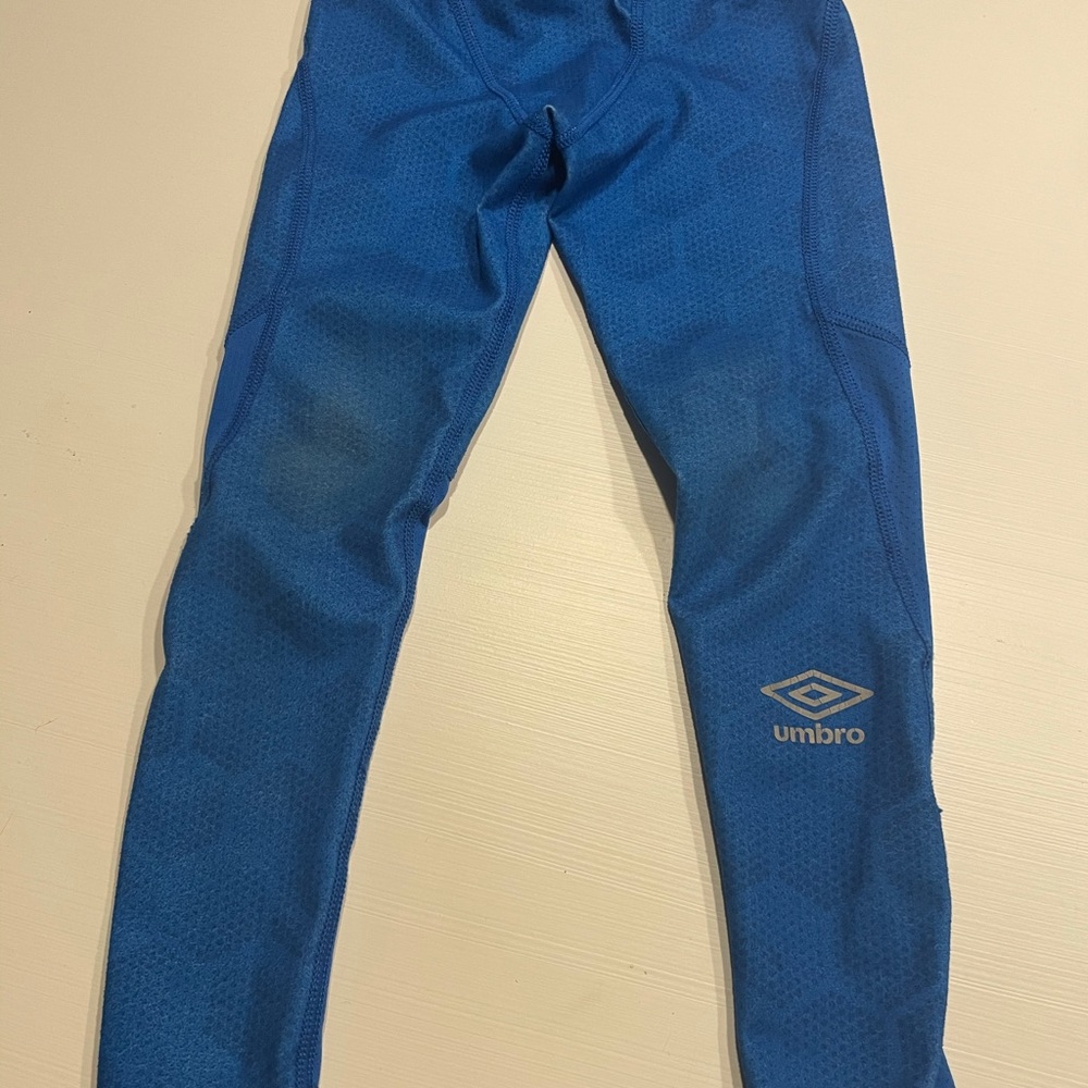 Boys umbro pants. Great base layer too. Size 4/5.